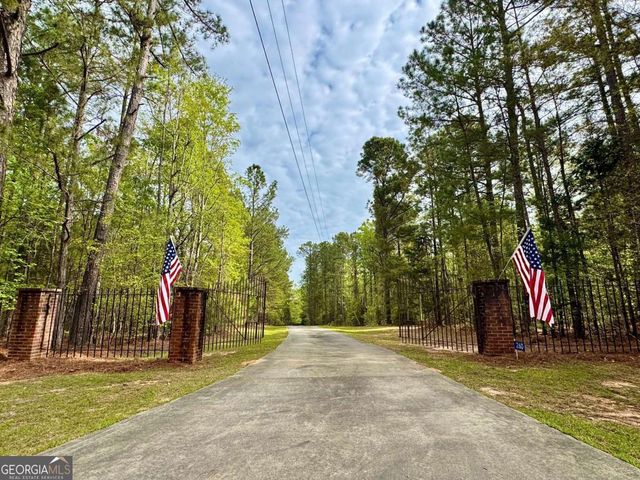 260 Black Springs Road NE, Milledgeville, GA 31061