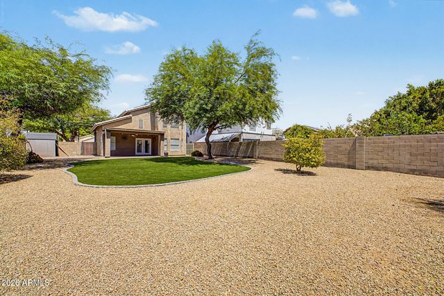 3301 E MARCONI Avenue, Phoenix, AZ 85032