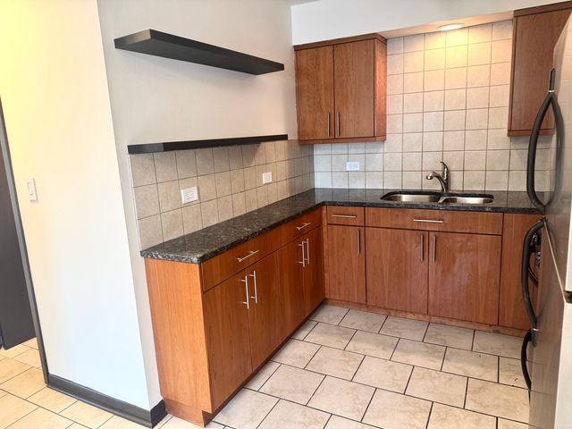 424 Elgin Avenue 8, Forest Park, IL 60130