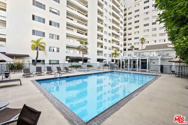 7250 Franklin Avenue 603, Los Angeles, CA 90046