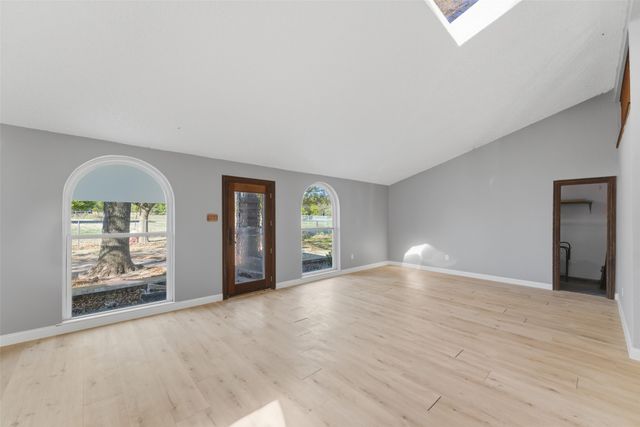 1906 Lillian Avenue, Glenn Heights, TX 75154