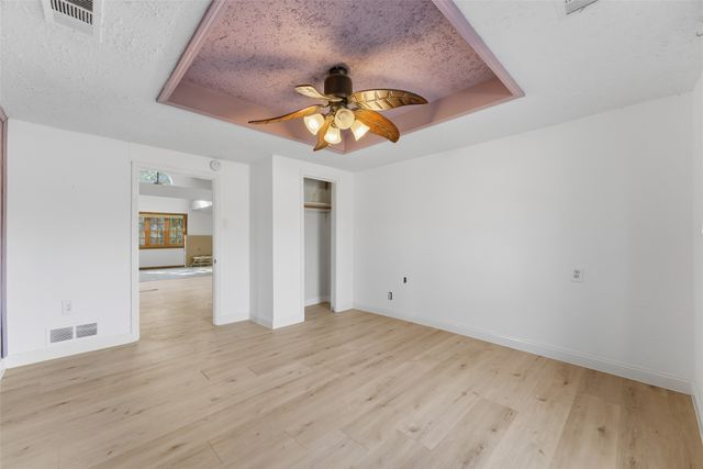 1906 Lillian Avenue, Glenn Heights, TX 75154