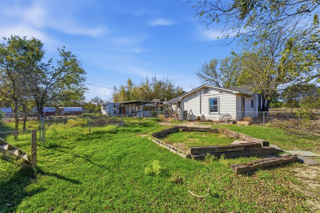 1906 Lillian Avenue, Glenn Heights, TX 75154