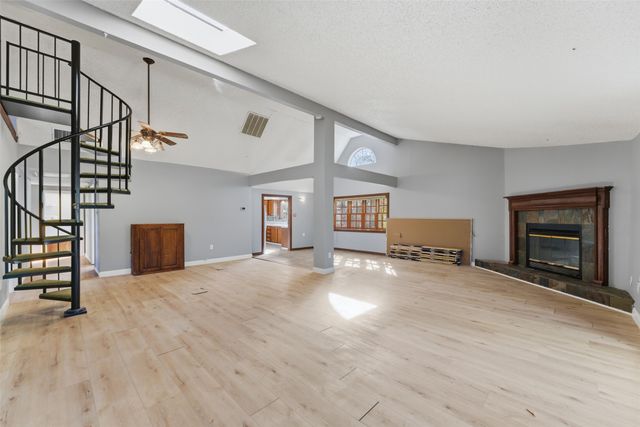 1906 Lillian Avenue, Glenn Heights, TX 75154