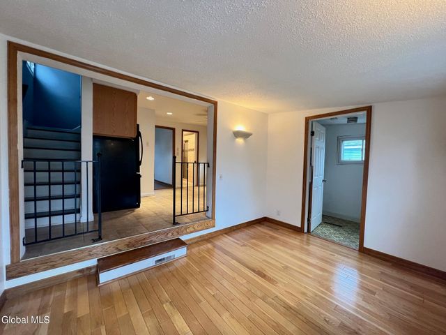 28 North Street, Albany, NY 12205