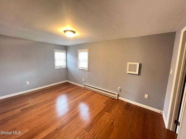 28 North Street, Albany, NY 12205