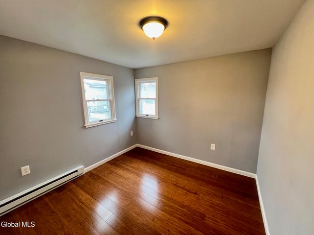 28 North Street, Albany, NY 12205