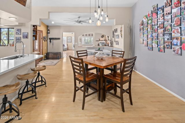 42331 N 3RD Street, Phoenix, AZ 85086