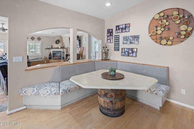 42331 N 3RD Street, Phoenix, AZ 85086