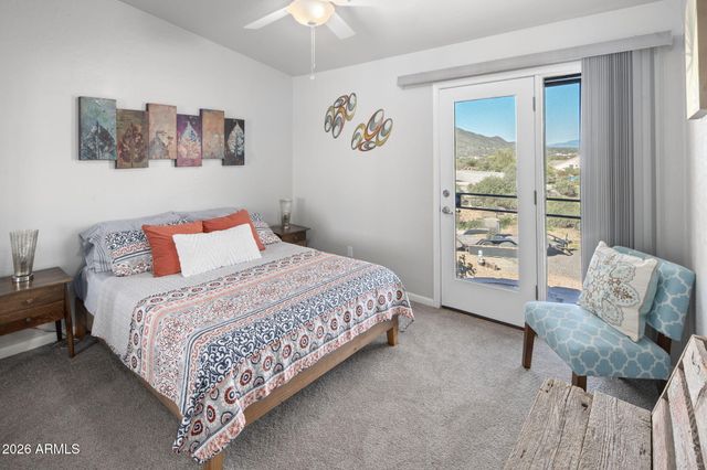 42331 N 3RD Street, Phoenix, AZ 85086