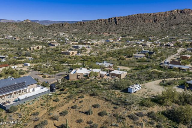 42331 N 3RD Street, Phoenix, AZ 85086