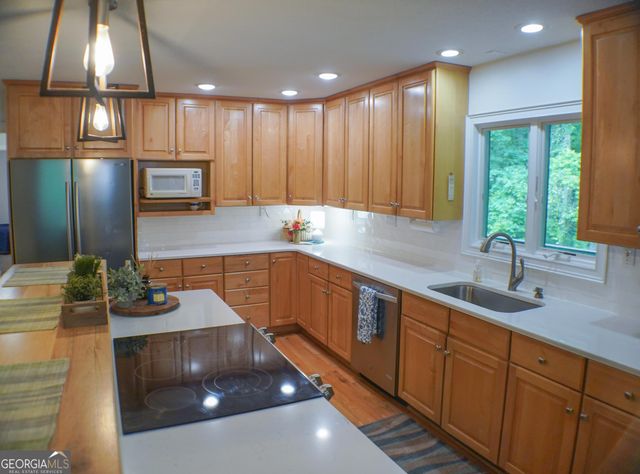 335 Winding Stream Trail, Hampton, GA 30228
