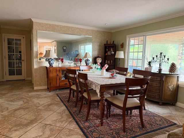 2416 Gird Rd, Fallbrook, CA 92028