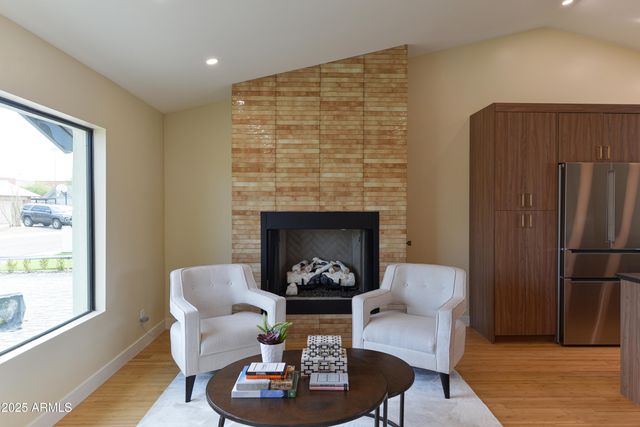 8532 E SAN MIGUEL Avenue, Scottsdale, AZ 85250