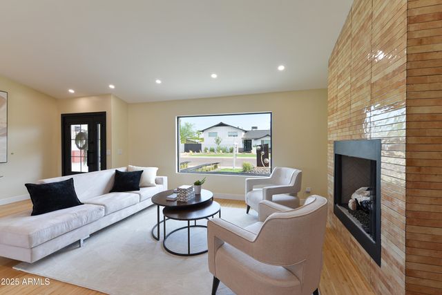 8532 E SAN MIGUEL Avenue, Scottsdale, AZ 85250