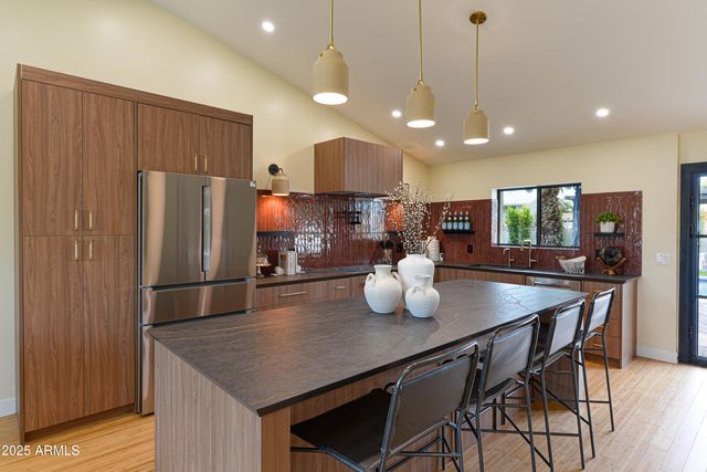 8532 E SAN MIGUEL Avenue, Scottsdale, AZ 85250