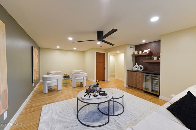 8532 E SAN MIGUEL Avenue, Scottsdale, AZ 85250