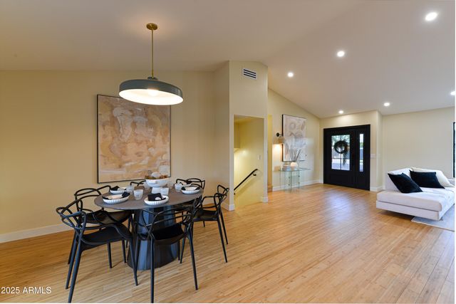 8532 E SAN MIGUEL Avenue, Scottsdale, AZ 85250