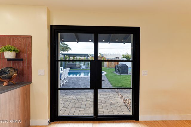 8532 E SAN MIGUEL Avenue, Scottsdale, AZ 85250