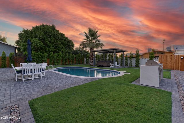 8532 E SAN MIGUEL Avenue, Scottsdale, AZ 85250