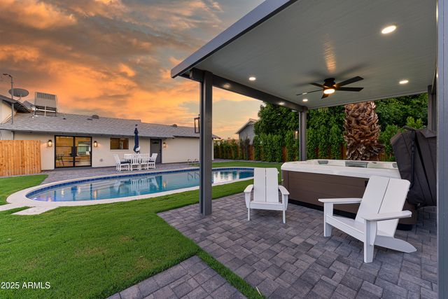 8532 E SAN MIGUEL Avenue, Scottsdale, AZ 85250