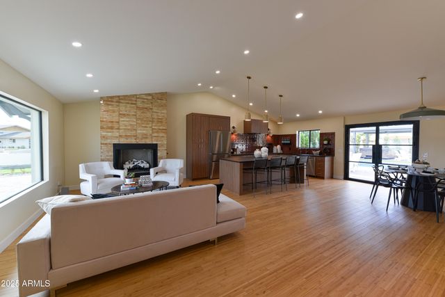 8532 E SAN MIGUEL Avenue, Scottsdale, AZ 85250