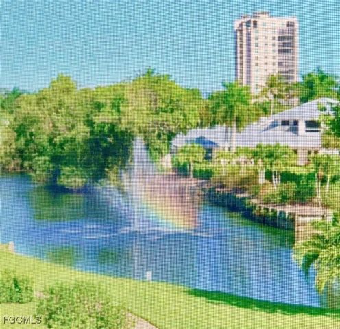 340 Horse Creek DR S 304, Naples, FL 34110