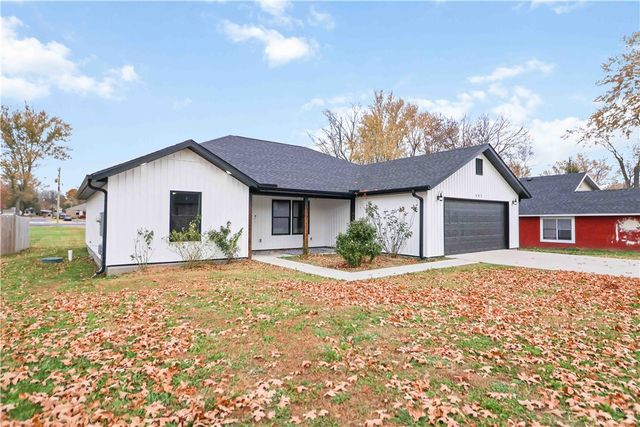 401 E Rogers Street, Lincoln, AR 72744