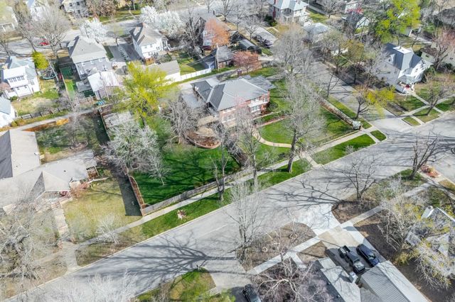 1316 E 10th, Winfield, KS 67156