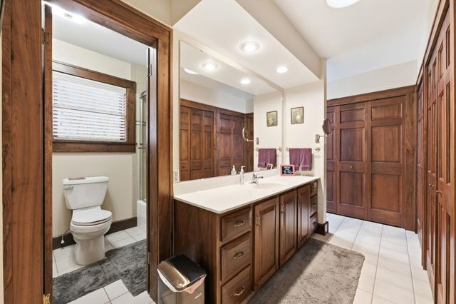 1316 E 10th, Winfield, KS 67156