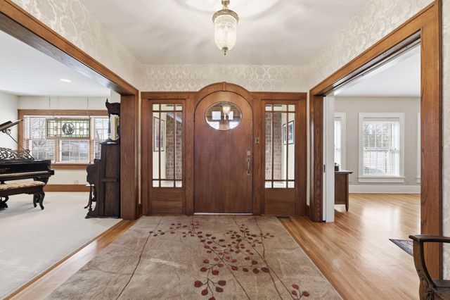 1316 E 10th, Winfield, KS 67156