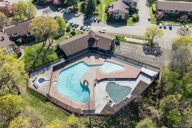 76 Sierra Vista Lane, Valley Cottage, NY 10989