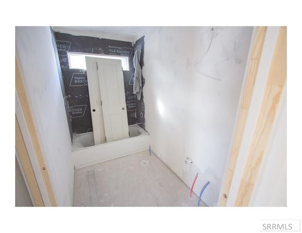 41 N White Pine Ln, Rigby, ID 83442