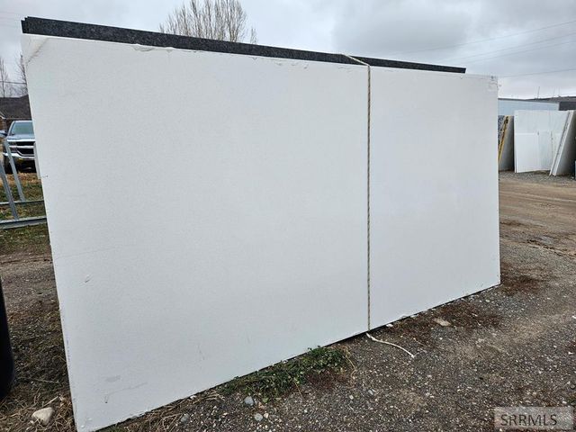 41 N White Pine Ln, Rigby, ID 83442