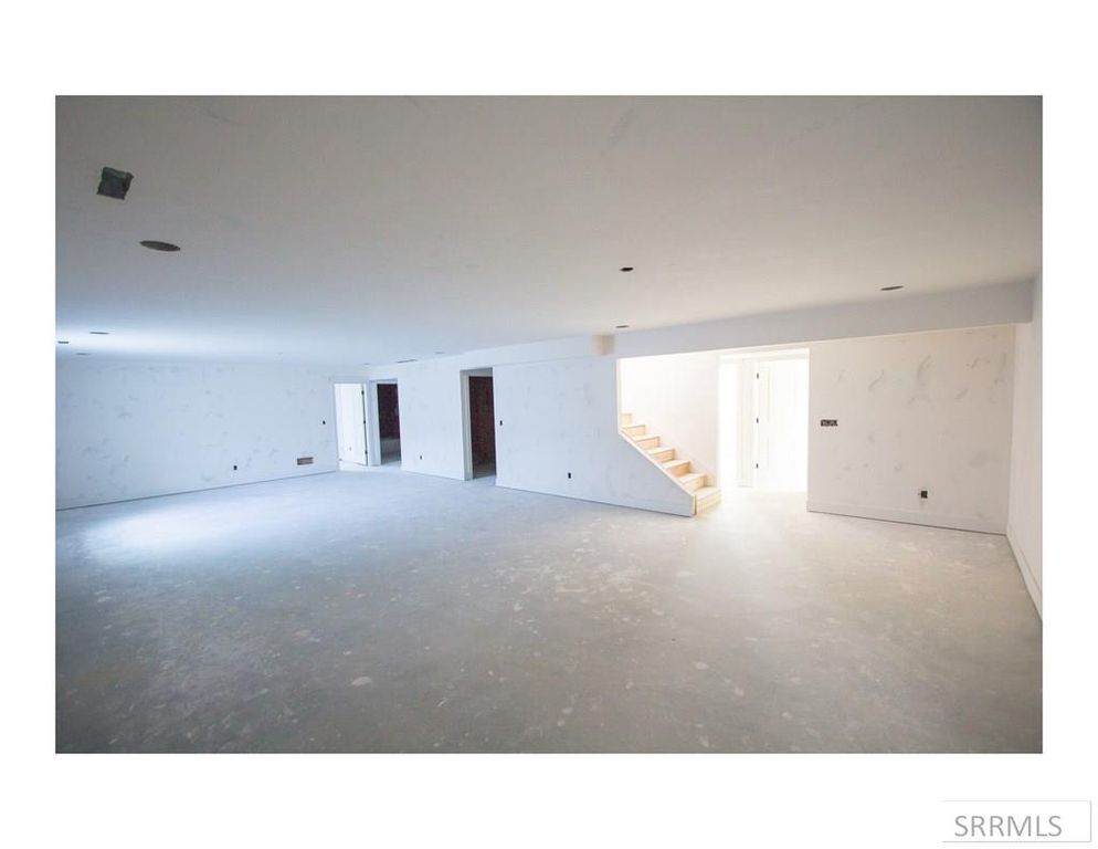 Image 31 of property listing at 41 N White Pine Ln, Rigby, ID 83442