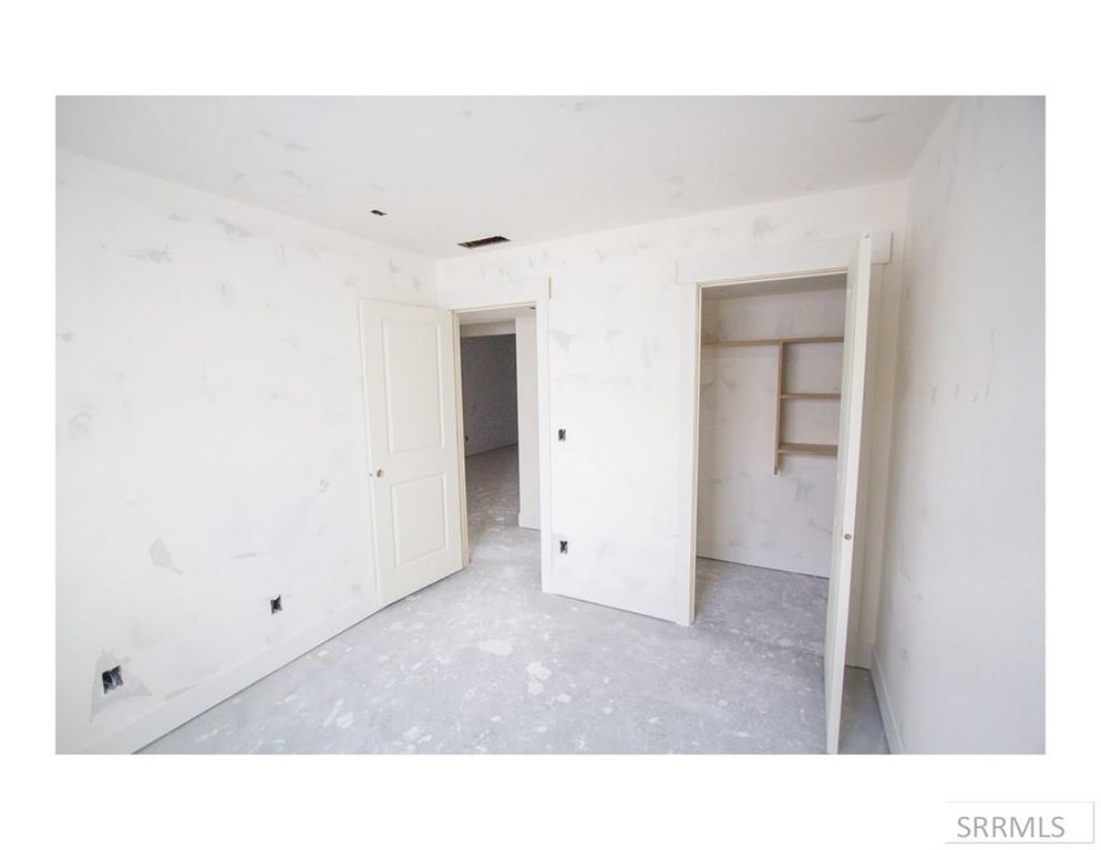 Image 35 of property listing at 41 N White Pine Ln, Rigby, ID 83442