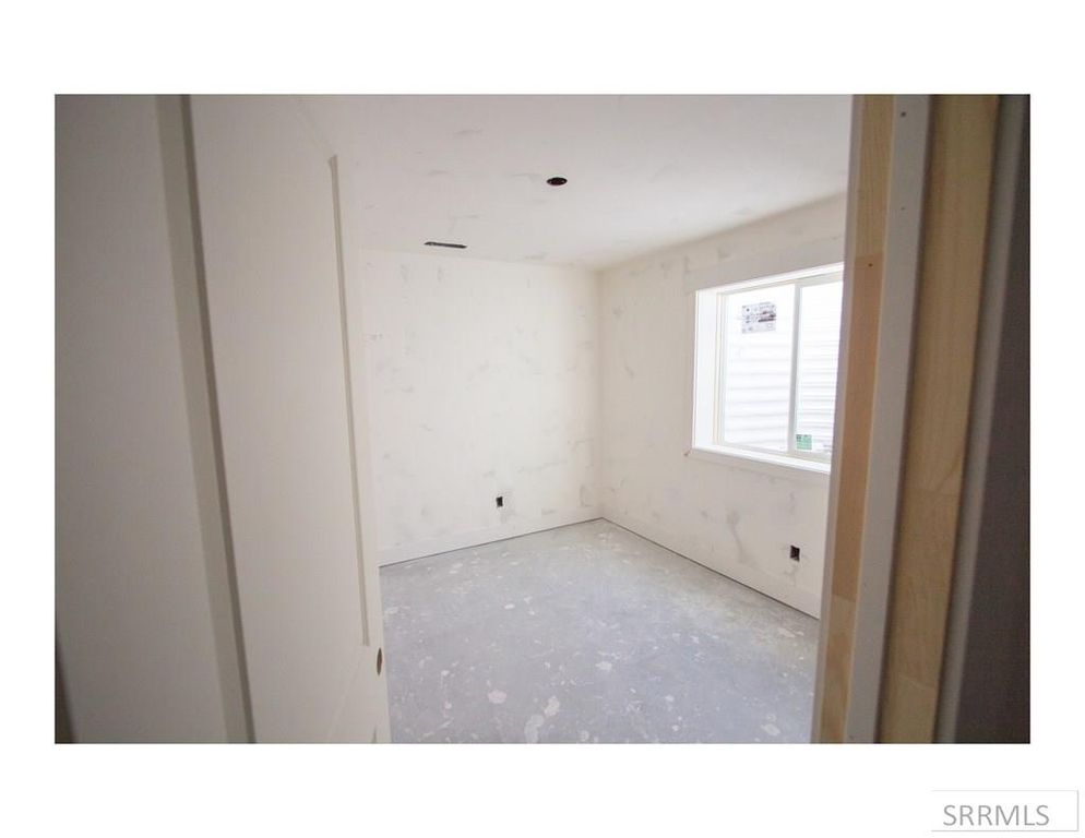 Image 36 of property listing at 41 N White Pine Ln, Rigby, ID 83442