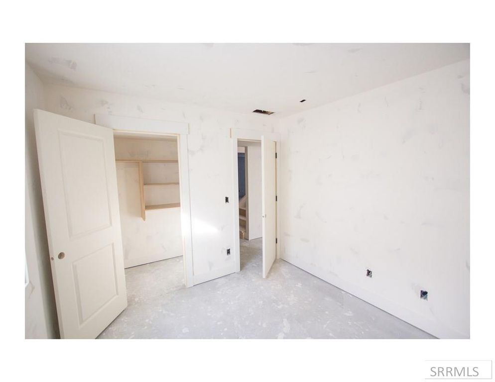 Image 37 of property listing at 41 N White Pine Ln, Rigby, ID 83442