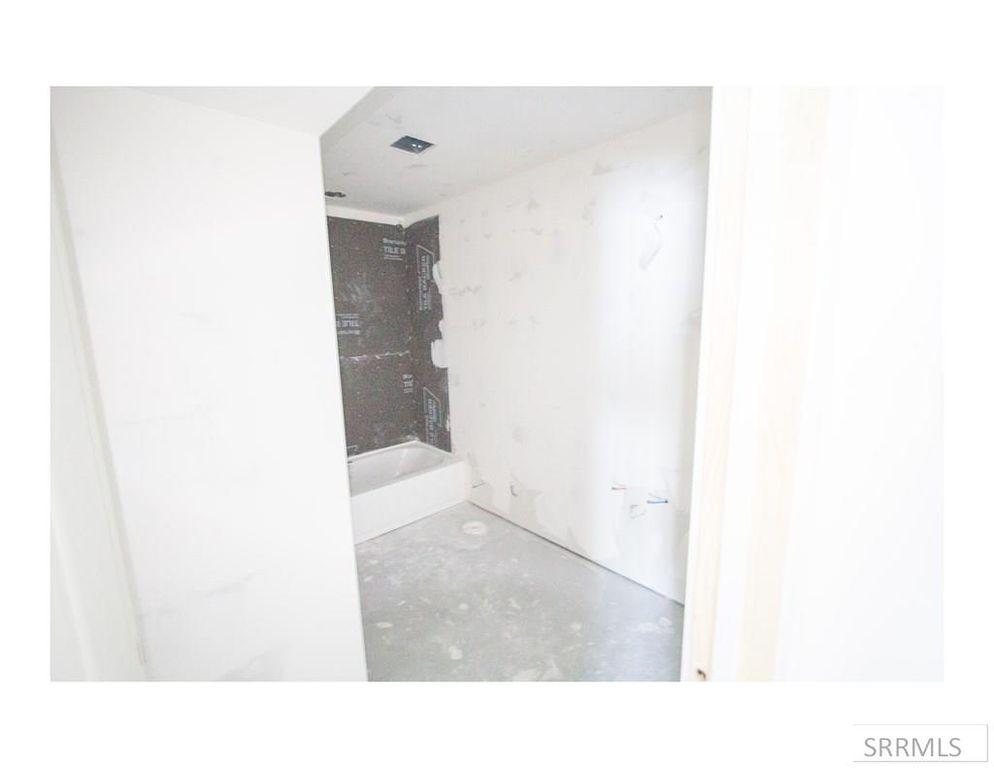 Image 39 of property listing at 41 N White Pine Ln, Rigby, ID 83442