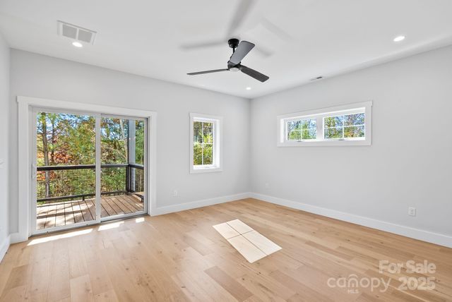 8 Wildwood Park Knoll 39, Weaverville, NC 28787