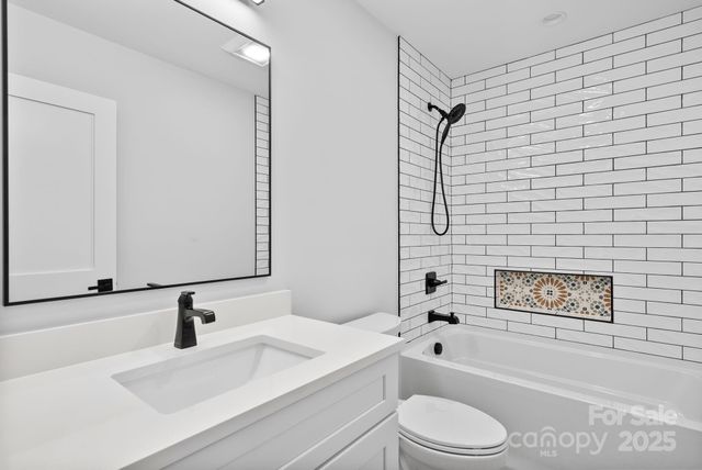 8 Wildwood Park Knoll 39, Weaverville, NC 28787