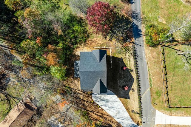 8 Wildwood Park Knoll 39, Weaverville, NC 28787