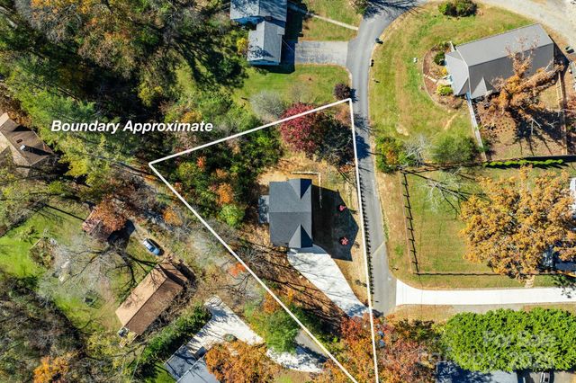 8 Wildwood Park Knoll 39, Weaverville, NC 28787