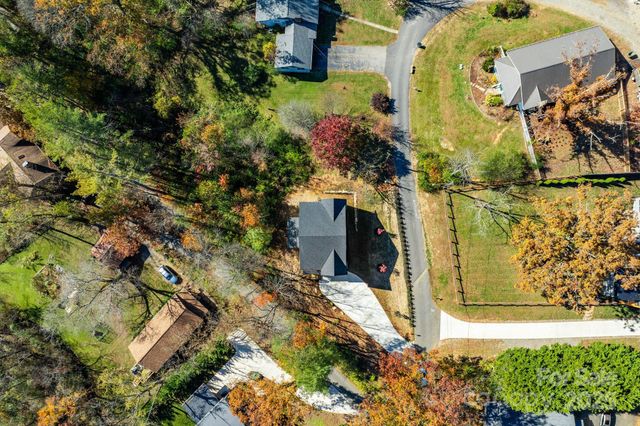 8 Wildwood Park Knoll 39, Weaverville, NC 28787