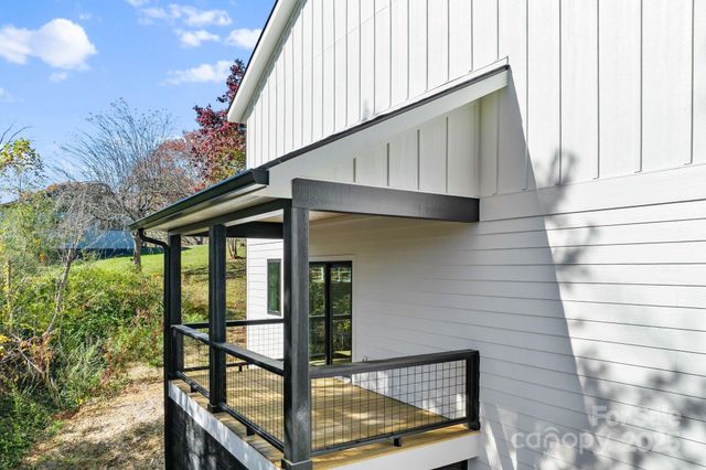 8 Wildwood Park Knoll 39, Weaverville, NC 28787