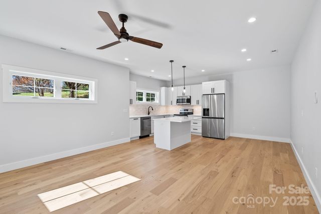 8 Wildwood Park Knoll 39, Weaverville, NC 28787