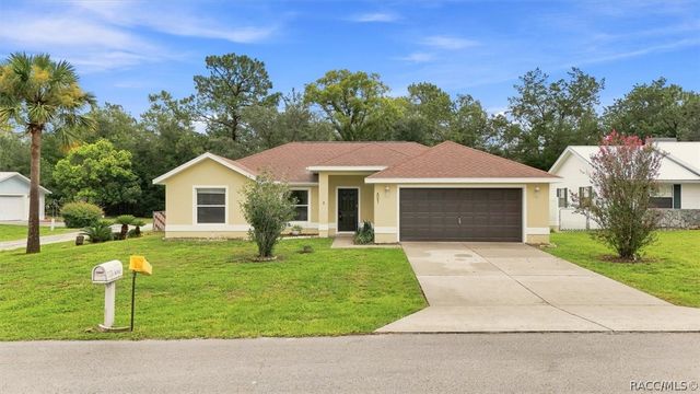 4051 S Winding Oaks Drive, Homosassa, FL 34446