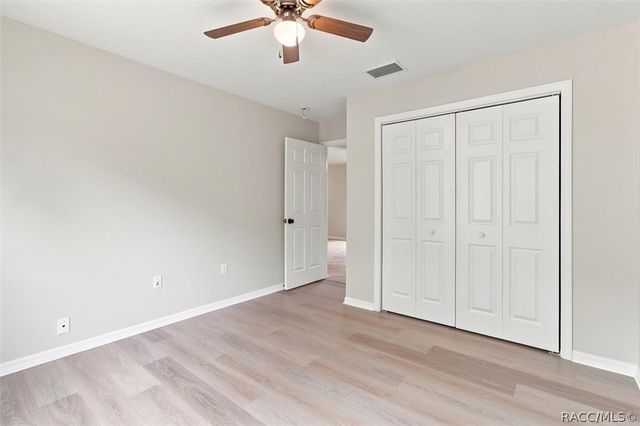 4051 S Winding Oaks Drive, Homosassa, FL 34446