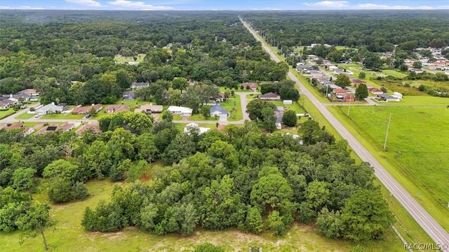 4051 S Winding Oaks Drive, Homosassa, FL 34446