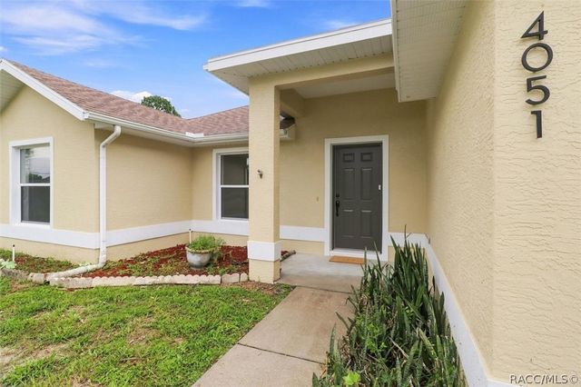 4051 S Winding Oaks Drive, Homosassa, FL 34446